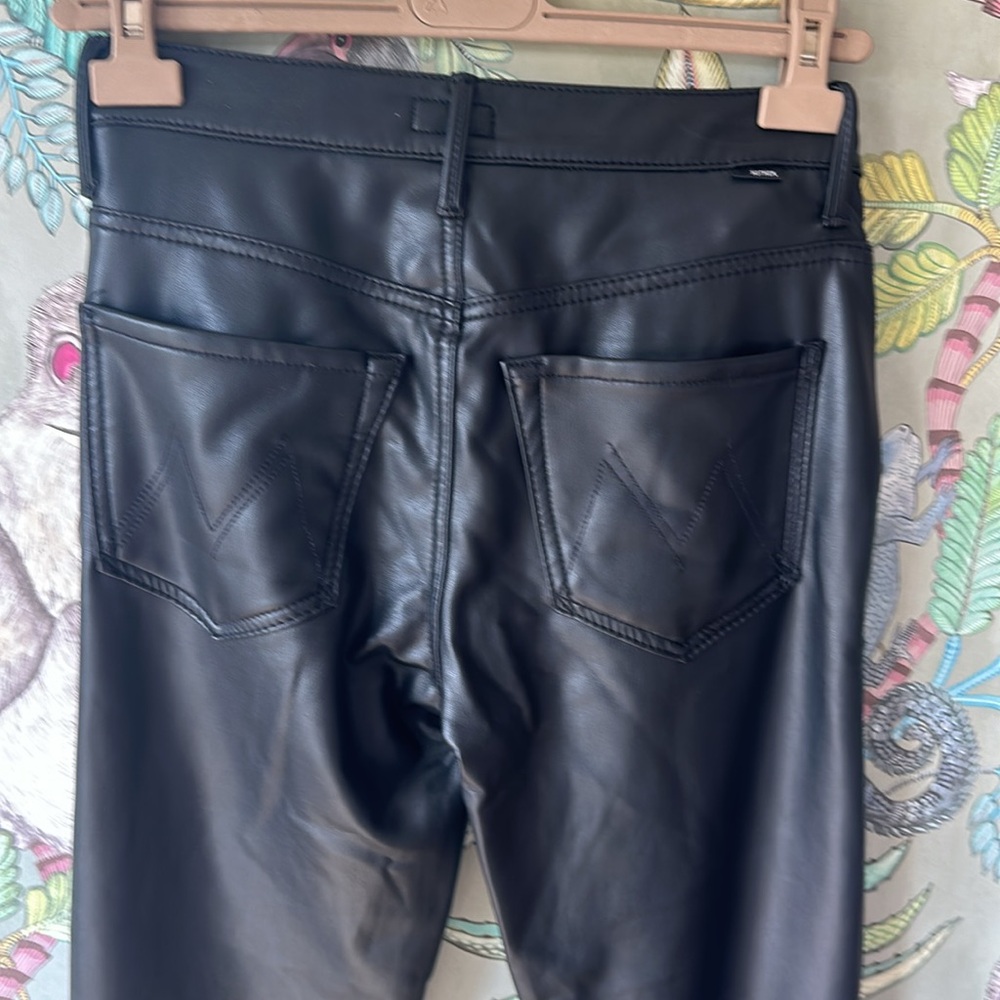 Faux leather pants - Picture 5 of 7